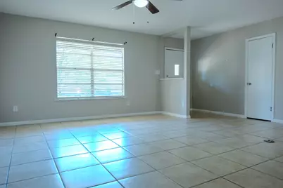 210 Loesch Drive, Elgin, TX 78621 - Photo 6