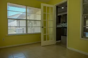 210 Loesch Dr, Elgin, TX 78621 - Photo 16