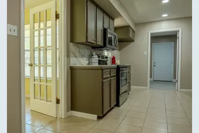 210 Loesch Drive, Elgin, TX 78621 - Photo 18