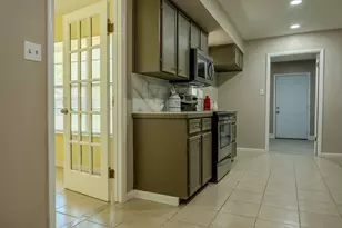 210 Loesch Dr, Elgin, TX 78621 - Photo 18