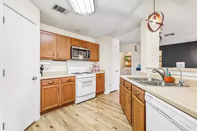 301 Bird Dog Bend, Bastrop, TX 78602 - Photo 12