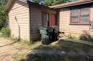 405 N Burleson St, Kyle, TX 78640 - Photo 1