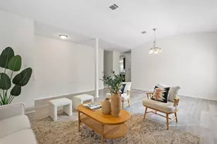 11853 Gaelic Dr, Austin, TX 78754 - Photo 4