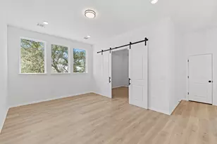 304 Barnstorm Ln, Georgetown, TX 78628 - Photo 12