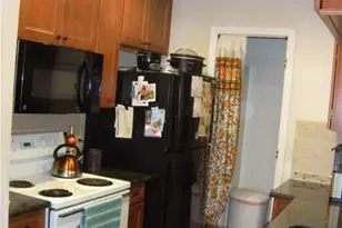 915 W 23rd St, Austin, TX 78705 - Photo 6