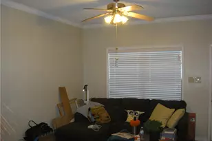 915 W 23rd St, Austin, TX 78705 - Photo 4