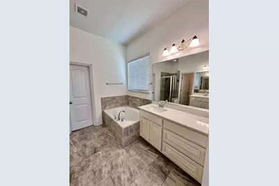 756 Bonnet Boulevard, Georgetown, TX 78628 - Photo 12