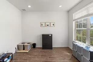 705 Coyote Crk Wy, Kyle, TX 78640 - Photo 10