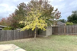 289 Lake Washington Dr, Kyle, TX 78640 - Photo 22