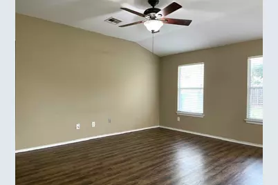 289 Lake Washington Drive, Kyle, TX 78640 - Photo 4