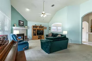 1106 Willow Creek Dr, Leander, TX 78641 - Photo 2