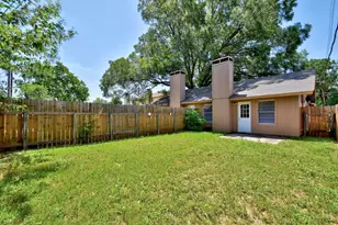 418 Linden St, Bastrop, TX 78602 - Photo 24