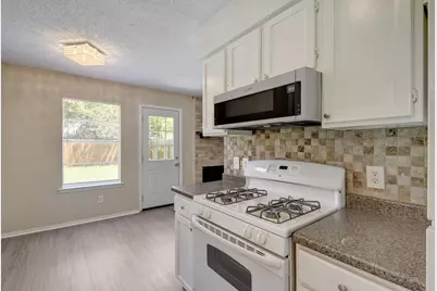418 Linden Street #A, Bastrop, TX 78602 - Photo 14
