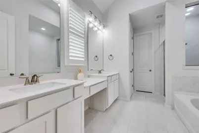 7705 Pace Ravine Drive, Lago Vista, TX 78645 - Photo 16