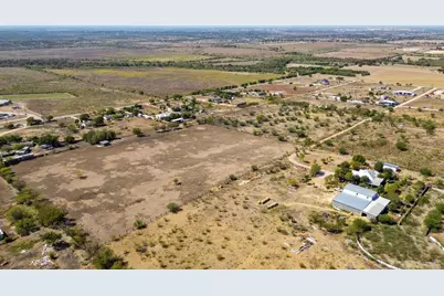 1513 Graef Road, Kyle, TX 78640 - Photo 10