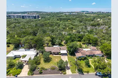 5804 Parkwood Drive, Austin, TX 78735 - Photo 30