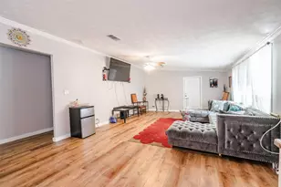 264 Flaming Oak Dr, Bastrop, TX 78602 - Photo 8