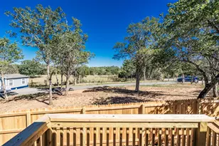 264 Flaming Oak Dr, Bastrop, TX 78602 - Photo 34