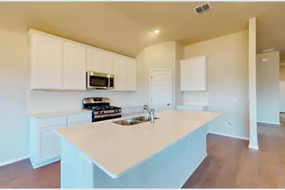 9200 Corvallis Drive, Austin, TX 78747 - Photo 4