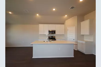 9200 Corvallis Drive, Austin, TX 78747 - Photo 4