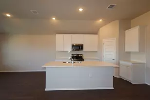 9200 Corvallis Dr, Austin, TX 78747 - Photo 4