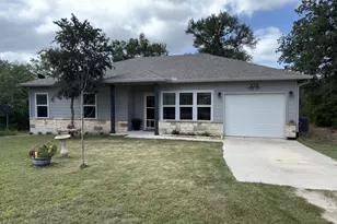209 Iva Ln, Bastrop, TX 78602 - Photo 1