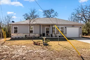 209 Iva Ln, Bastrop, TX 78602 - Photo 6