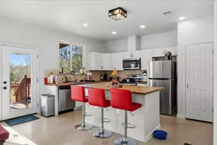 209 Iva Ln, Bastrop, TX 78602 - Photo 12