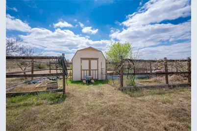 718 Post Oak Drive, Dripping Springs, TX 78620 - Photo 32