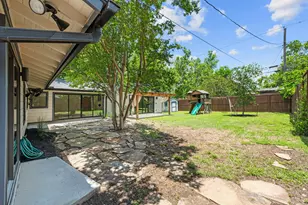 2611 East Side Dr, Austin, TX 78704 - Photo 30