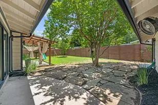 2611 East Side Dr, Austin, TX 78704 - Photo 26