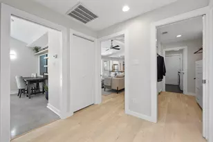 2611 East Side Dr, Austin, TX 78704 - Photo 18