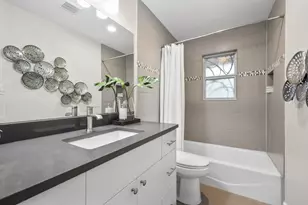 2611 East Side Dr, Austin, TX 78704 - Photo 20