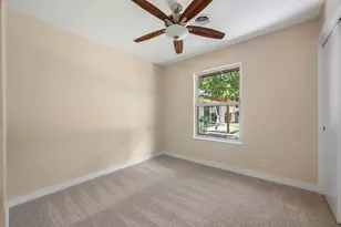 2611 East Side Dr, Austin, TX 78704 - Photo 22