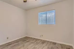 2712 Parker Ln, Austin, TX 78741 - Photo 10