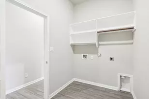 117 Pendleton Dr, Kyle, TX 78640 - Photo 8