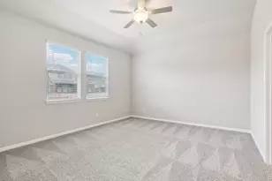 117 Pendleton Dr, Kyle, TX 78640 - Photo 4