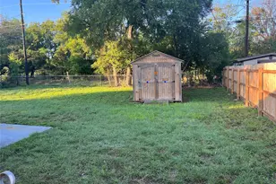 4 Hollywood Dr, Lampasas, TX 76550 - Photo 18