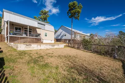 111 Lei Court, Bastrop, TX 78602 - Photo 32