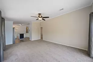 140 Creedmore Dr, Liberty Hill, TX 78642 - Photo 14