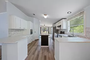 140 Creedmore Dr, Liberty Hill, TX 78642 - Photo 8