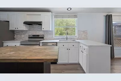 140 Creedmore Drive, Liberty Hill, TX 78642 - Photo 10