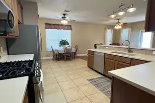 17705 Mahonia Ln, Elgin, TX 78621 - Photo 10