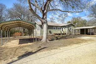 156 Clover Rd, Cedar Creek, TX 78612 - Photo 4