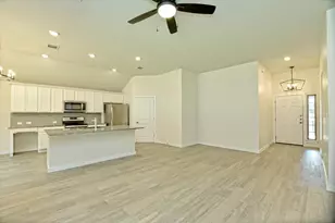 10620 W Lakeview Dr, Jonestown, TX 78645 - Photo 8