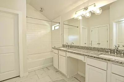 10620 W Lakeview Drive, Jonestown, TX 78645 - Photo 18