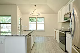 10620 W Lakeview Dr, Jonestown, TX 78645 - Photo 10