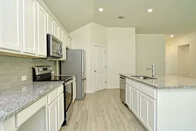 10620 W Lakeview Drive, Jonestown, TX 78645 - Photo 12
