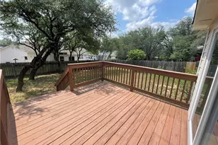 104 Cowal Dr S, Briarcliff, TX 78669 - Photo 14