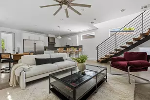 1182 Oak Grove Ave, Austin, TX 78702 - Photo 2